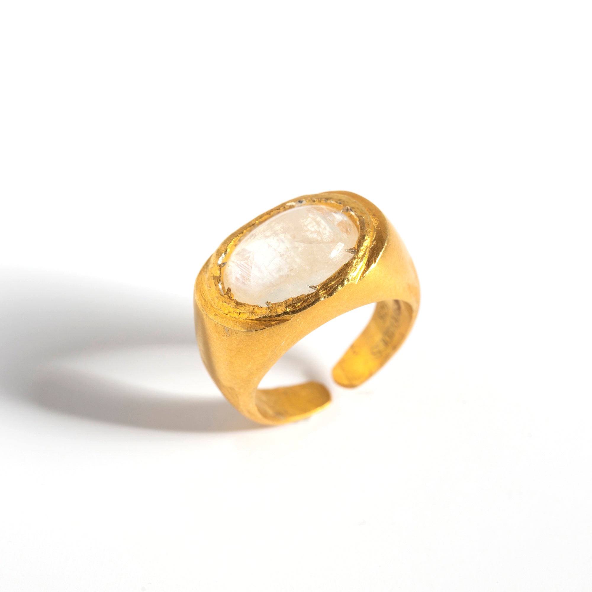 Roman Signet -  Rainbow Moonstone