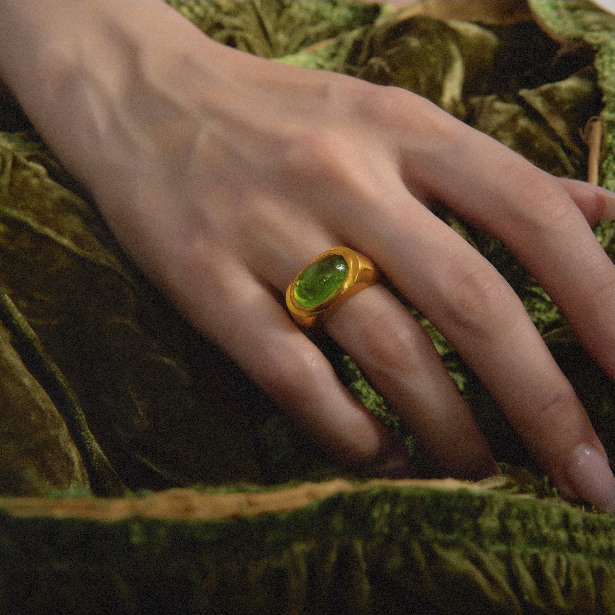 Roman Signet -   Peridot